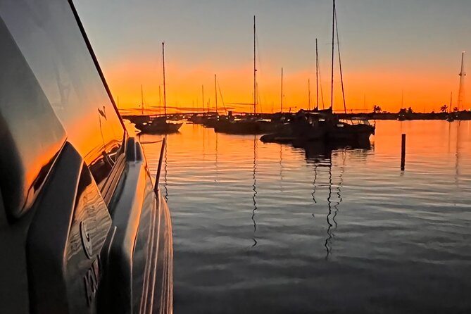 Private Luxury Catamaran Champagne Sunset Cruise - Stop 1: The start of the evening on the power catamaran