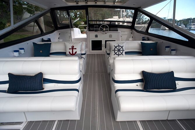 Private Luxury Power Catamaran. Enjoy USVI Aboard MV Hydra - MV Hydra on the water: private luxury that still feels easy
