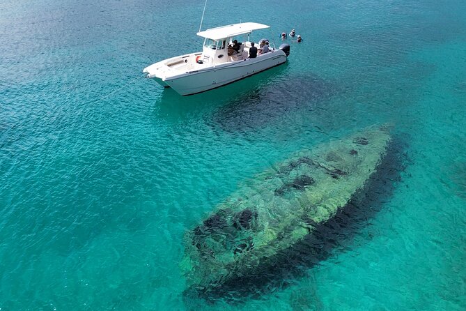 Private Power Catamaran. Secluded Beaches, Snorkeling, Turtles for Full/Half Day - Private 32-Foot Power Catamaran on St. Thomas: what you’re really paying for