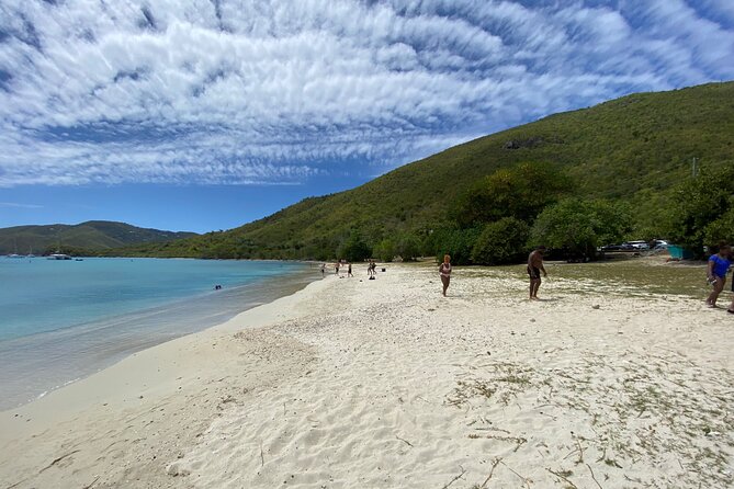 Snorkeling with Sea Turtles at St. Thomas - The snorkeling itself: walking in, floating calmly, and finding turtles