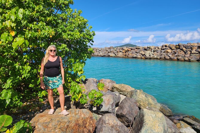 St Thomas - Jeep Tour Customized Itinerary 5hrs - Magens Bay and the Bluebeard Locations: Classic Sights with Smart Pauses